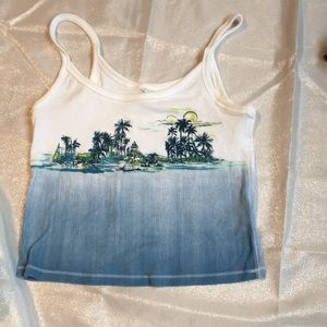 Billabong looking crop tank! Super cute and beachy